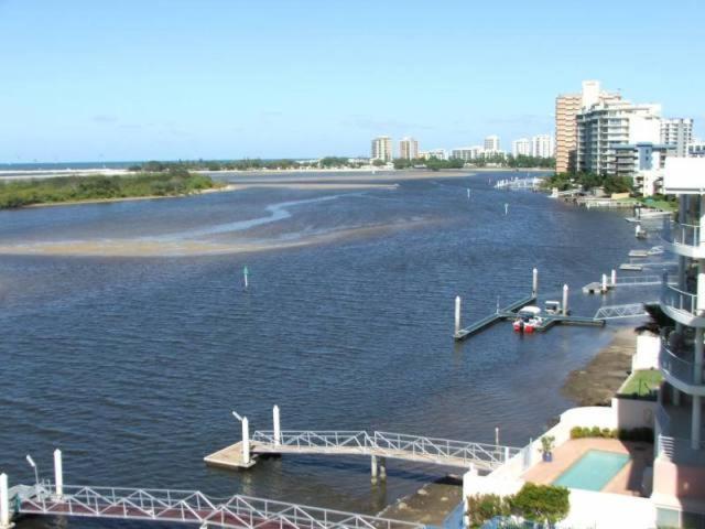 On The River Apartments Маручидор Екстериор снимка