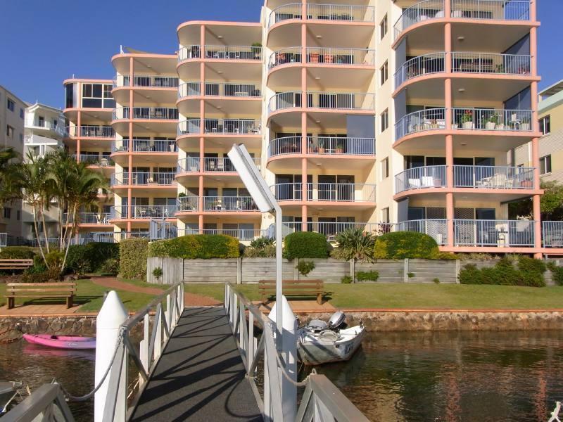 On The River Apartments Маручидор Екстериор снимка